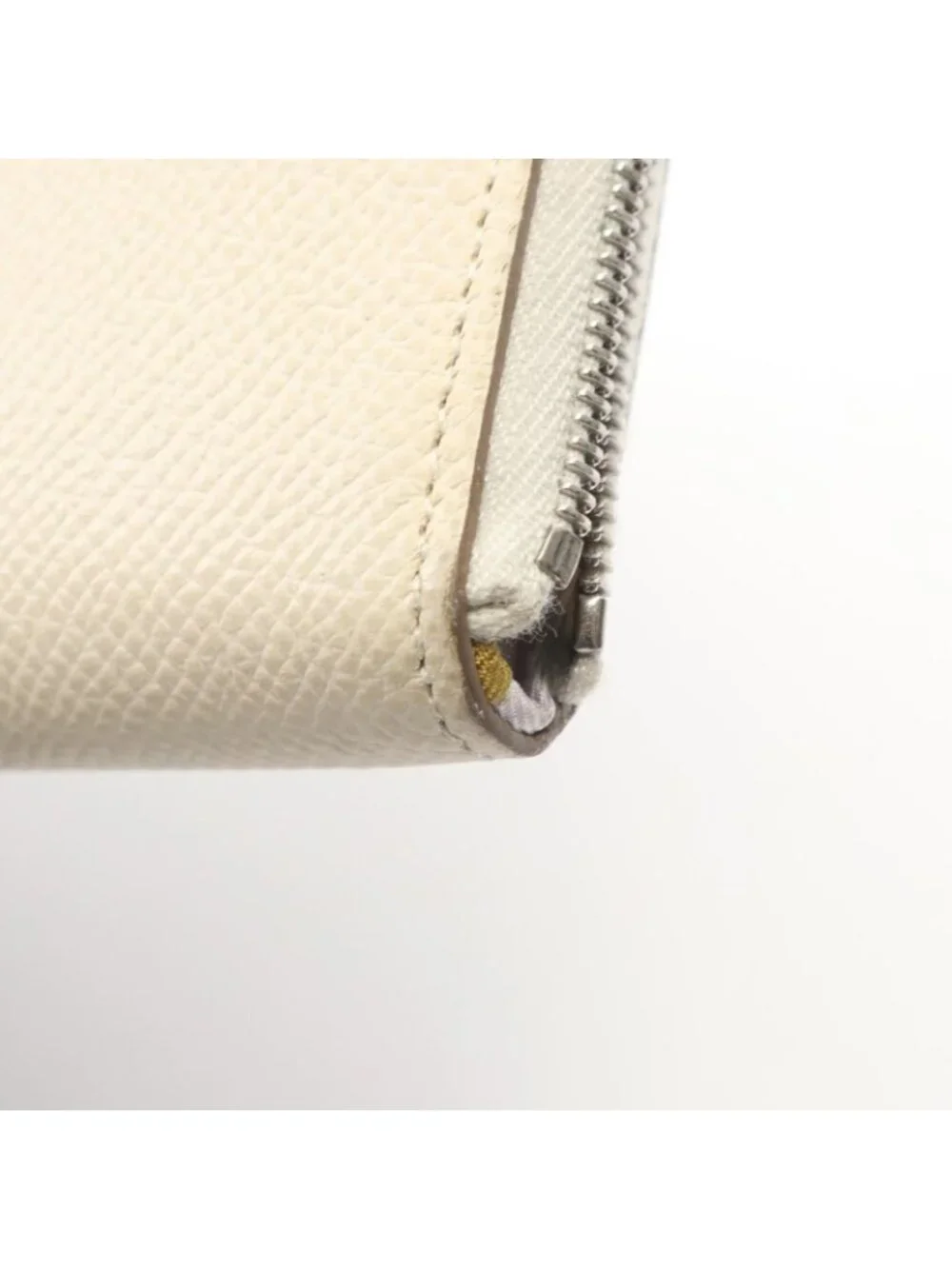 Hermes Round Length Wallet Azap Long Silk in Nata in